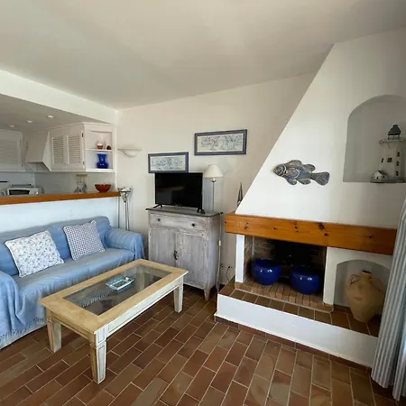 Es Castell 1 6 By Som Menorca *